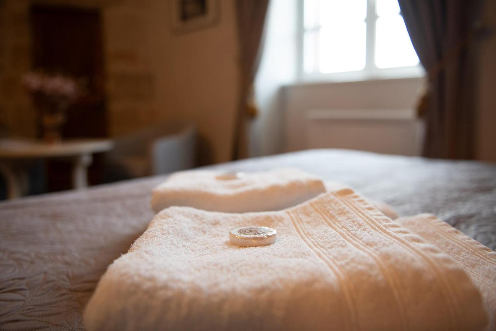Pat A Touille Bed & Breakfast Treignac Exterior photo